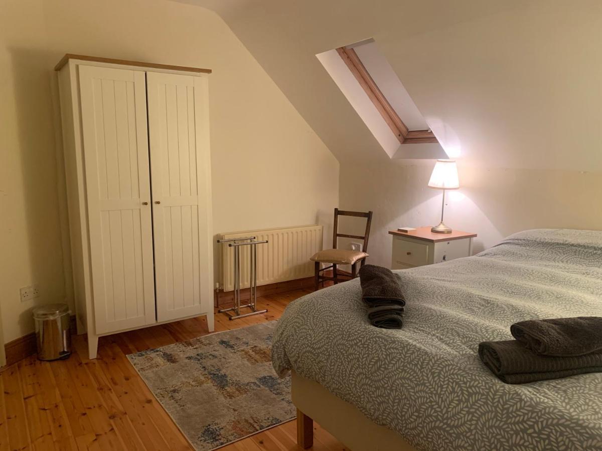 Bedroom With Private Bathroom And Stunning Views In Beautiful Home Letterkenny Buitenkant foto